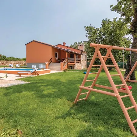 Дом отдыха Three-bedroom In